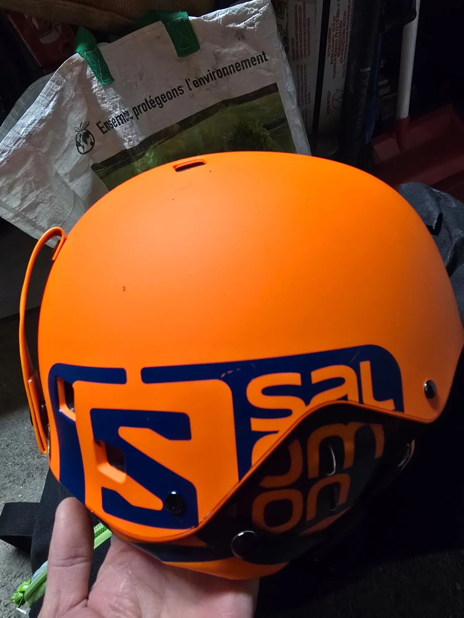 casque ski salomon orange Casque de ski Salomon orange rental in Viry-Châtillon
